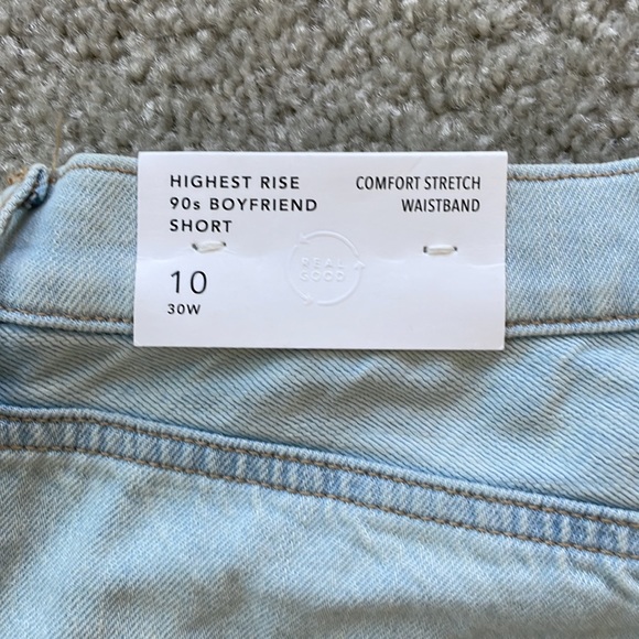 American Eagle Highest Rise 90s Boyfriend Short - Picture 6 of 10